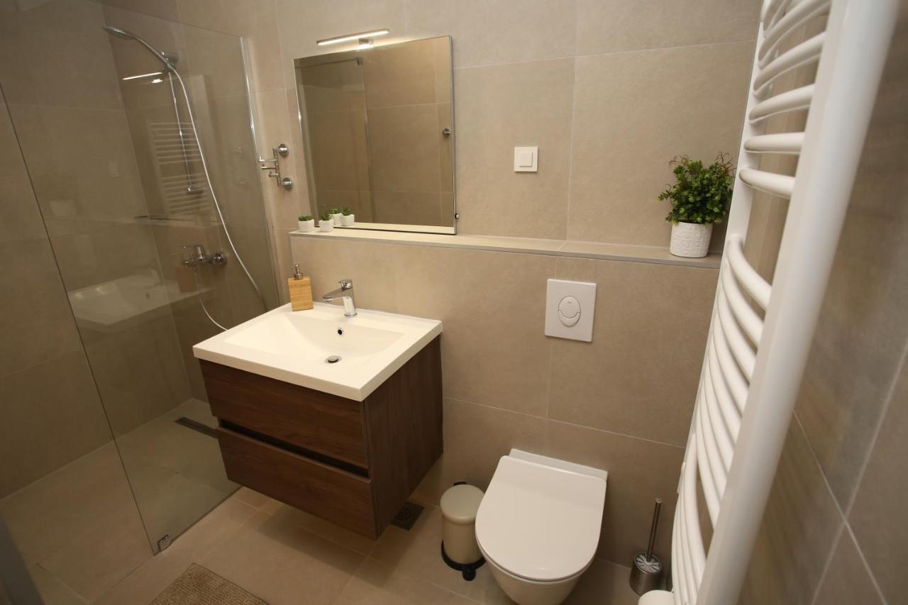 Apartmani Tri Bunje Tribunj  Luaran gambar