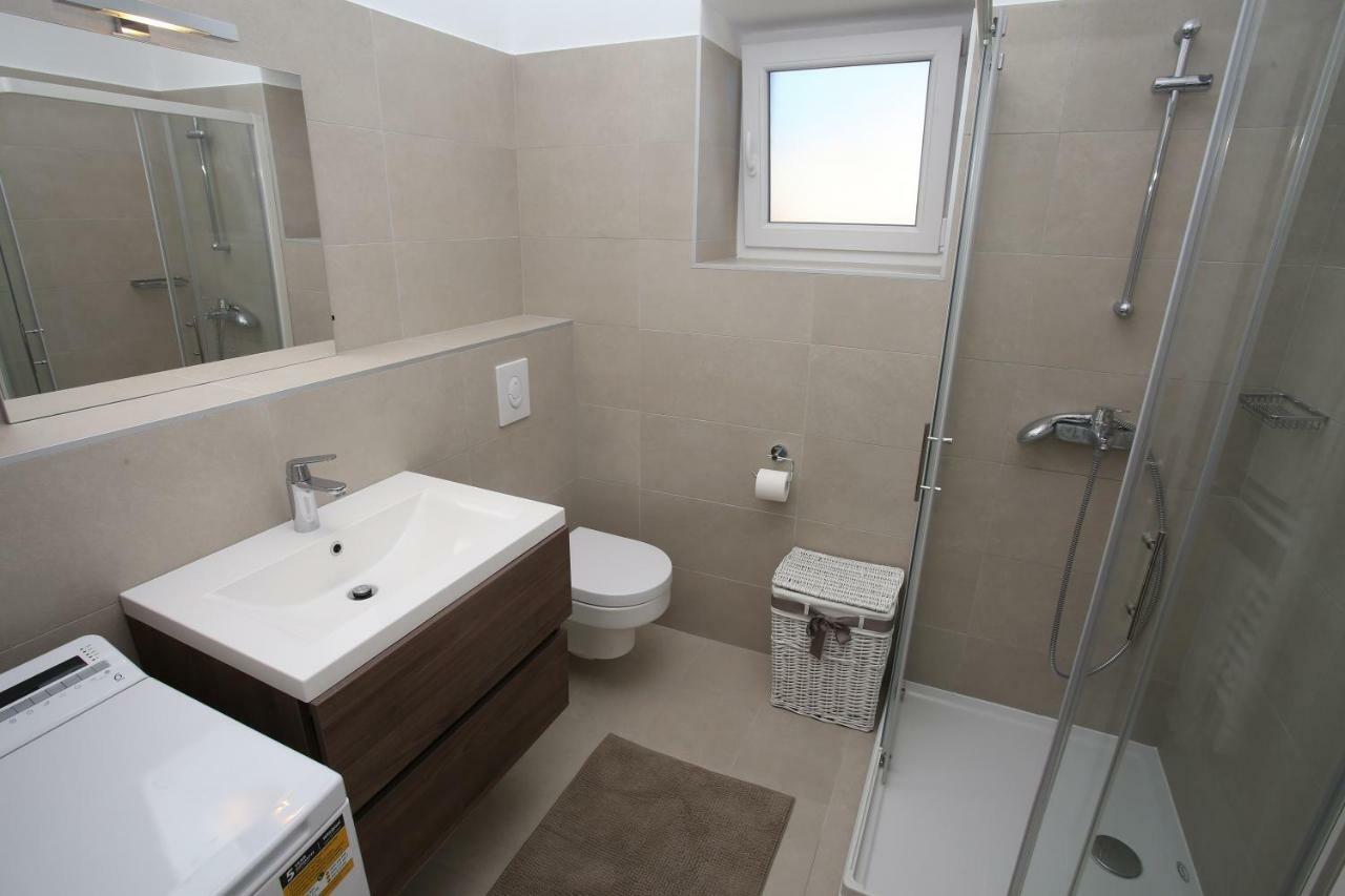 Apartmani Tri Bunje Tribunj  Luaran gambar