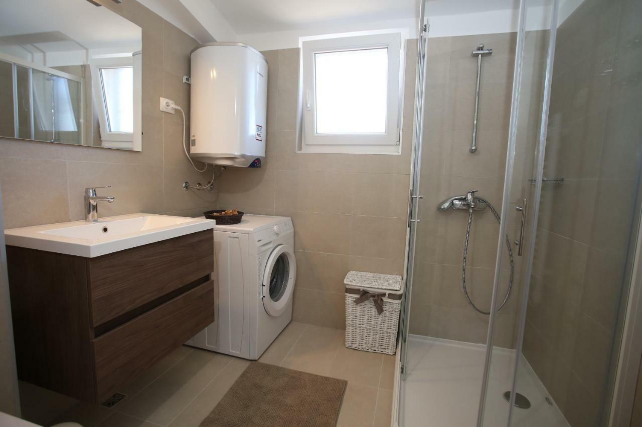 Apartmani Tri Bunje Tribunj  Luaran gambar