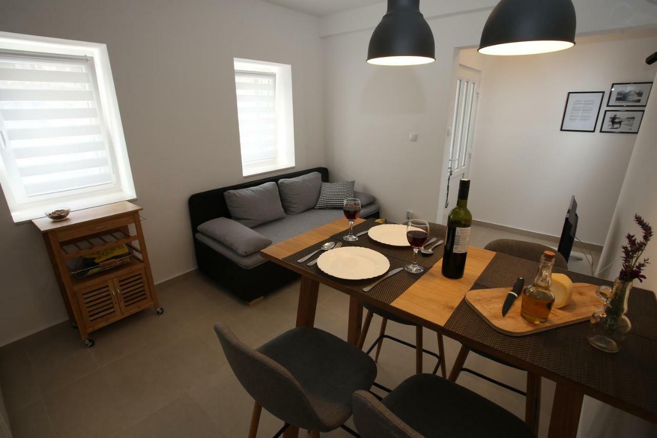 Apartmani Tri Bunje Tribunj  Luaran gambar
