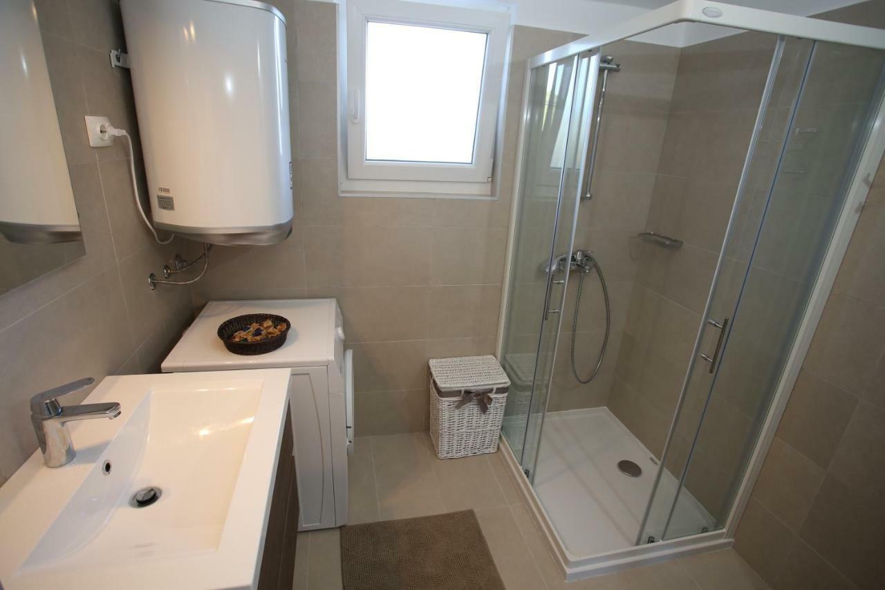 Apartmani Tri Bunje Tribunj  Luaran gambar